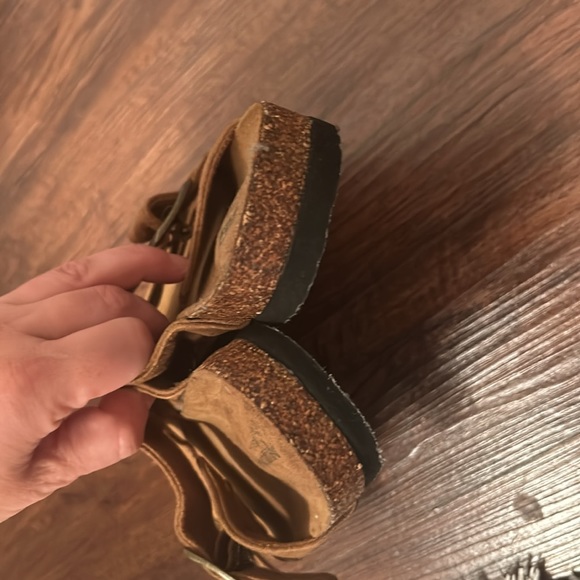 🛍️ Adjustable Birkenstock style shoes - Picture 4 of 5
